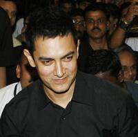 Aamir Khan at the book launch of "Bachchanalia."