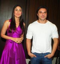 Kareena Kapoor and Sohail Khan at the launch of "Main aurr Mrs. Khanna."