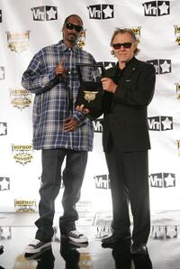 Harvey Keitel and Rapper Snoop Dogg at the 4th Annual VH1 Hip Hop Honors ceremony.