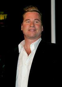 Val Kilmer at the premiere of "Kiss Kiss Bang Bang".