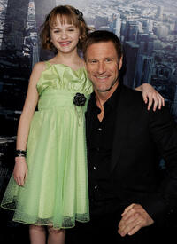 Joey King and Aaron Eckhart at the California premiere of "Battle: Los Angeles."