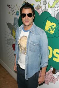 Johnny Knoxville at the MTV's Total Request Live.