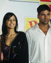 Neha Dhupia and Akshay Kumar at the launch of "Phir Hera Pheri" (Cheating Again).