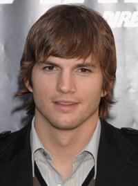 Ashton Kutcher at the photocall of "The Guardian."