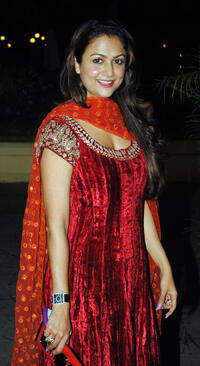 Amrita Arora at the wedding ceremony of Neelam Kothari and Sameer Soni in Mumbai.