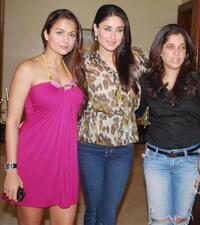 Amrita Arora, Kareena Kapoor and Guest at the launch party of "Kambakkhat Ishq."