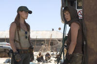 Ali Larter and Milla Jovovich in "Resident Evil: Extinction."