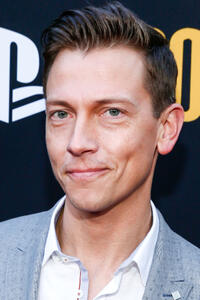 Justice Leak at the "Powers" premiere in Culver City, California.