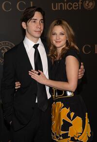 Justin Long and Drew Barrymore at the Mercedes-Benz Fashion Week Fall 2008.