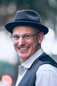 Salvador Litvak