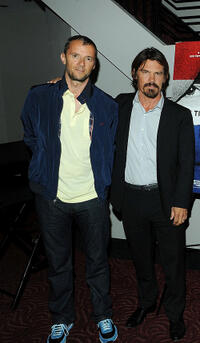 John Battsek and Josh Brolin at the special screening of "The Tillman Story."