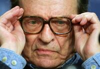 Sidney Lumet at the photocall of their movie "Find Me Guilty".