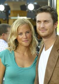 Erinn Bartlett and Oliver Hudson at the premiere of "Dreamer: Inspired by a True Story."