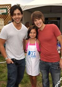 Josh Peck, Bailee Madison and Devon Werkheiser at the 21st A Time For Heroes Celebrity Picnic sponsored by Disney.