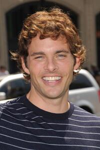 James Marsden at the California premiere of "Cats & Dogs: The Revenge of Kitty Galore."