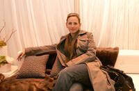 Marlee Matlin luxuriates at the InStyle Golden Globe Suite.