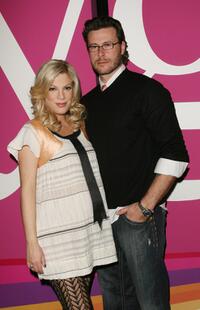 Tori Spelling and Dean McDermott at the 2007 Winter TCA Press Tour.