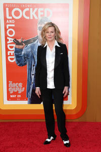 Kim Basinger at the California premiere of "The Nice Guys."