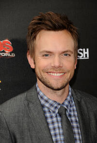 Joel McHale at the California premiere of "Spy Kids: All The Time In The World."