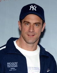 Christopher Meloni at the 9th Annual Revlon Run/Walk for Women.