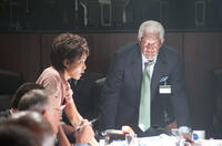 Angela Basset as Lynne Jacobs and Morgan Freeman as Speaker Trumbull in "Olympus Has Fallen."