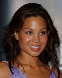 Natalie Mendoza at the UK premiere of "The Descent."