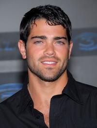 Jesse Metcalfe at the XBOX 360 "Halo 3" sneak preview party.