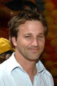 Breckin Meyer at the premiere of "Garfield."