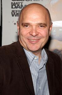 Anthony Minghella at the premiere of "Syriana."