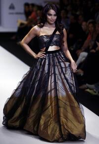Bipasha Basu at the Wills Lifestyle India Fashion Week (WIFW).