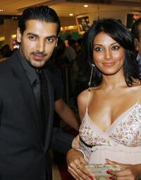 John Abraham and Bipasha Basu at the screening of "Baabul" (Fathers House).