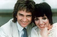 Dudley Moore and Liza Minnelli on the set of the film "Arthur".