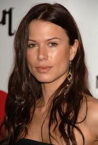 Rhona Mitra at the 2006 MusiCares Person of the Year honoring James Taylor.