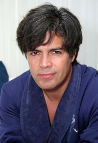 Esai Morales at the Johnnie Walker Blue Label Gentlemens Suite.