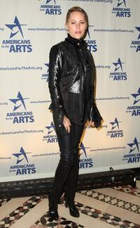 Aimee Mullins at the 2008 National Arts Awards.