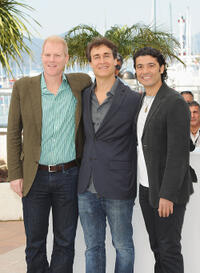 Noah Emmerich, director Doug Liman and Khaled Nabawy at the photocall of "Fair Game" during the 63rd Cannes Film Festival.