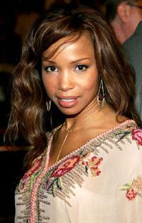 Elise Neal at the premiere of "Get Rich Or Die Tryin."