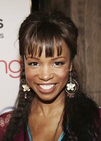 Elise Neal at the premiere of "Something New."