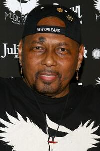 Aaron Neville at the Icons of Music II Auction.