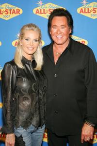 Wayne Newton and his wife Kathleen McCrone at the 2007 NBA All-Star Game.
