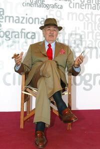Philippe Noiret at the 59th Venice Film Festival.