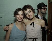 Berenice Bejo and Shannyn Sossamon at the premiere of "A Knight's Tale."