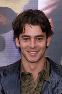 Eduardo Noriega at the promotion of "Guerreros."