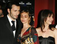 Emmanuelle Beart, Michael Cohen and Geraldine Pailhas at the premiere of "Le Heros de la Famille".