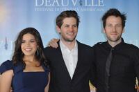 America Ferrera, Ryan Piers Williams and Ryan O'Nan at the photocall of "The Dry Land" during the 36th Deauville American Film Festival.