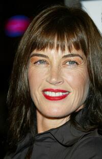 Amanda Pays at the premiere of "Kiss Kiss Bang Bang."