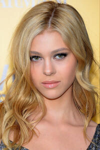 Nicola Peltz