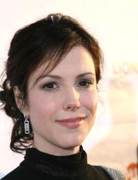 Mary-Louise Parker at the Hollywood premiere of Showtime's "Weeds."