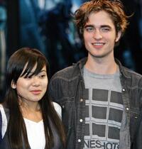 Katie Leung and Robert Pattinson at the press conference of "Harry Potter and The Goblet Of Fire."