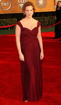 Elizabeth Perkins at the 13th Annual Screen Actors Guild Awards.